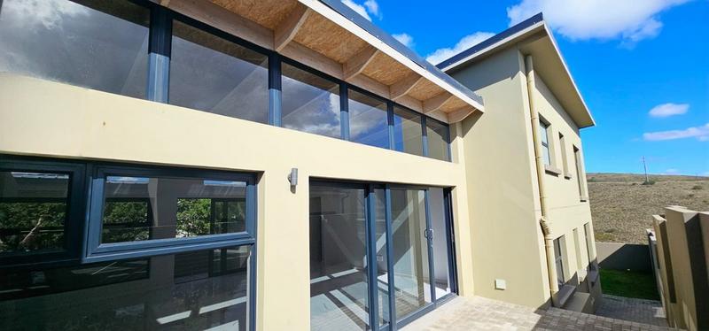 To Let 3 Bedroom Property for Rent in Hartenbos Heuwels Western Cape